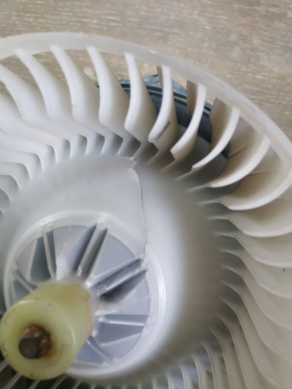 Моторчик печки FUSION 14-