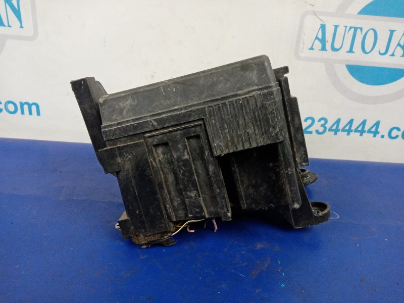 Блок предохранителей моторный отсек MAZDA CX-9 06-16 Внедорожник 3.7