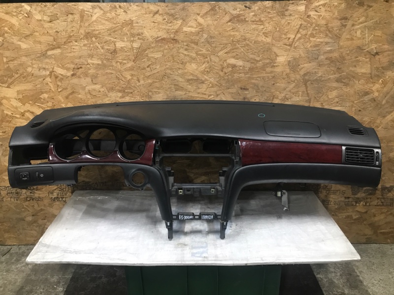 Торпедо LEXUS ES300 ES330 01-06 55401-33160 Б/У