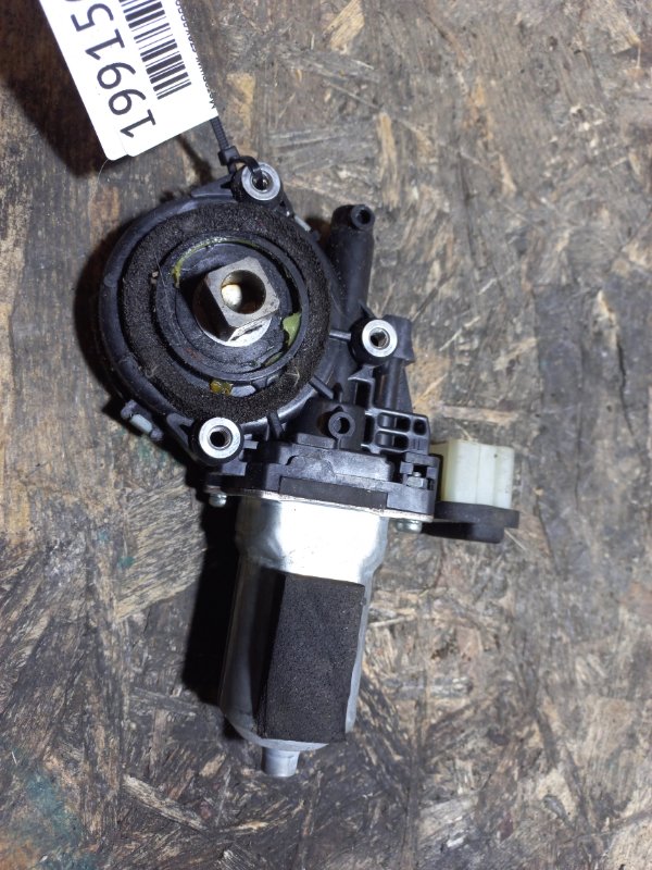 Моторчик стеклоподъемника передний левый INFINITI G25/G35/G37/Q40 06-14 80731-EH100 Б/У