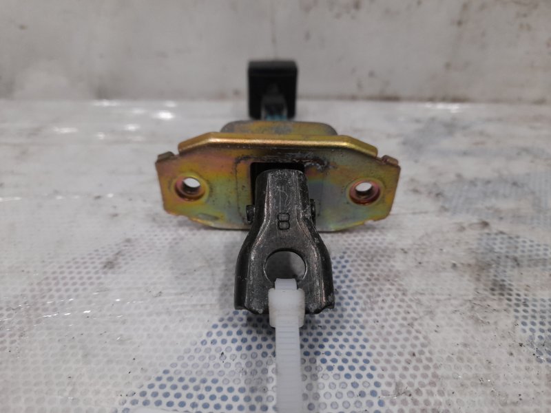 Ограничитель двери задний правый OUTLANDER XL 05-13 2007 Внедорожник 3.0 6B31 Ограничитель двери задний правый OUTLANDER XL 05-13 2007 Внедорожник 3.0 6B31