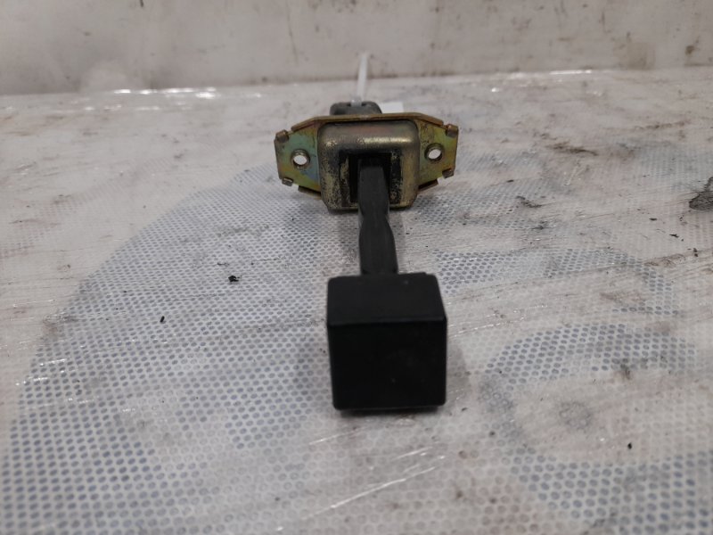 Ограничитель двери задний левый OUTLANDER XL 05-13 2007 Внедорожник 3.0 6B31 Ограничитель двери задний левый OUTLANDER XL 05-13 2007 Внедорожник 3.0 6B31