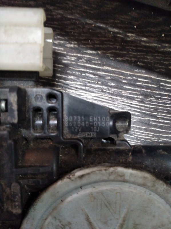 Моторчик стеклоподъемника передний левый G25/G35/G37/Q40 06-14