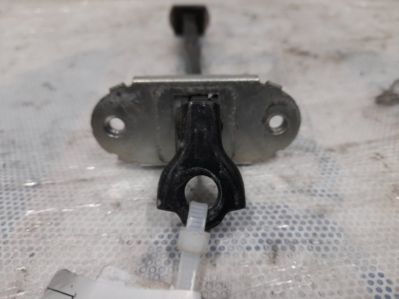 Ограничитель двери задний левый EX35(37) 07-12 2008 Внедорожник 3.5