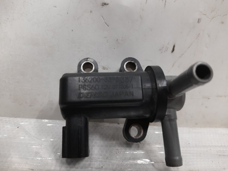 Клапан электромагнитный (вакуумный) RDX 06-12 2008 Внедорожник 2.3