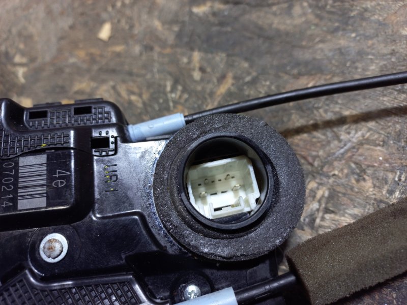 Замок двери задний правый RDX 12-19 2014 Внедорожник 3.5 J35Z2