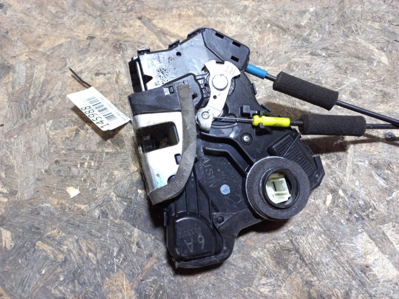 Замок двери передний правый TOYOTA CAMRY 40 06-11