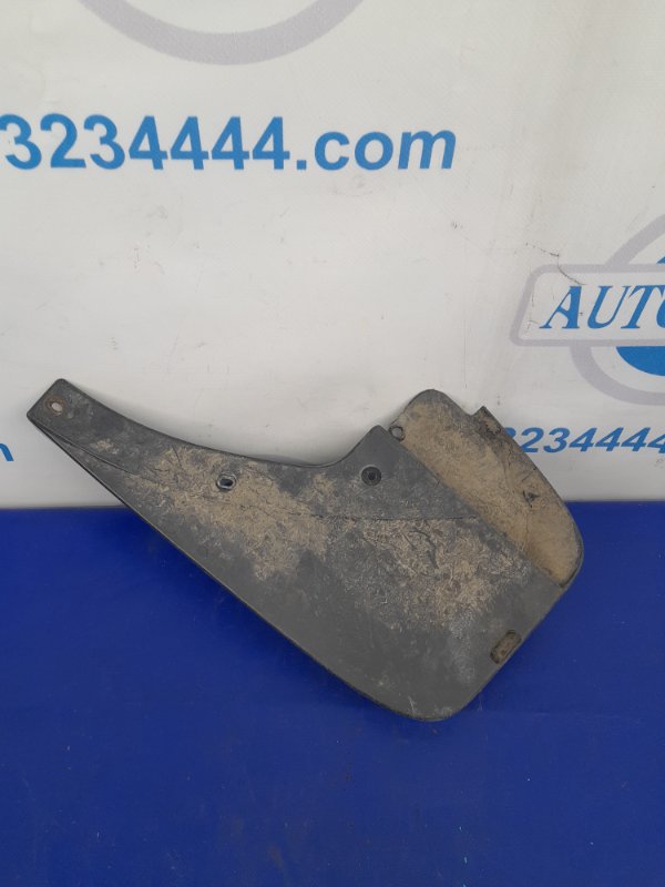 Брызговик передний правый MDX (YD1) 00-06 2003 Внедорожник 3.5 J35A5