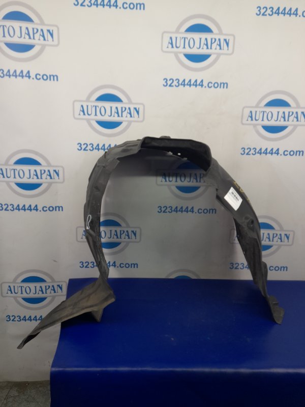 Запчасть подкрылок передний правый MAZDA 5 CR 05-10 2009 Минивен 2.3 CC44-56-130F Б/У Подкрылок передний правый MAZDA 5 CR 05-10 2009 Минивен 2.3 CC44-56-130F Б/У