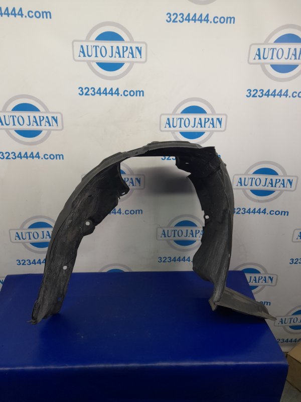 Подкрылок передний правый 5 CR 05-10 2009 Минивен 2.3 Подкрылок передний правый 5 CR 05-10 2009 Минивен 2.3