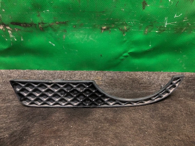 Накладка противотуманной фары левая TOYOTA SOLARA 03-09 2008 MCV31 Кабриолет 3.3 3MZFE 5254606010 Б/У