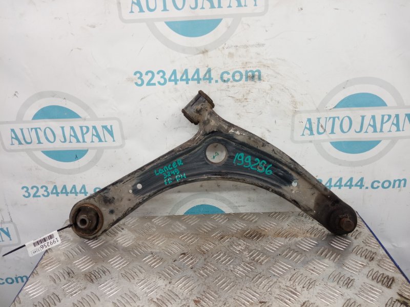 Рычаг передней подвески нижний передний правый MITSUBISHI LANCER X 10 07-15 2011 Седан 2.0 4013A280 Б/У