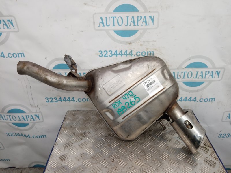 Запчасть глушитель задний левый ACURA RDX 19- 2019 Внедорожник 2.0 18307-TJB-A11 Б/У Глушитель задний левый ACURA RDX 19- 2019 Внедорожник 2.0 18307-TJB-A11 Б/У