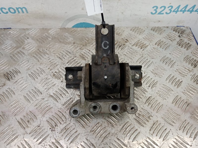 Подушка двигателя правая MITSUBISHI LANCER X 10 07-15 2011 Седан 2.0 MN101441 Б/У