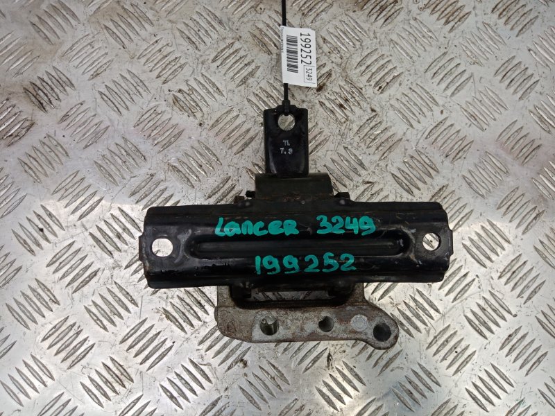Подушка двигателя правая LANCER X 10 07-15 2011 Седан 2.0