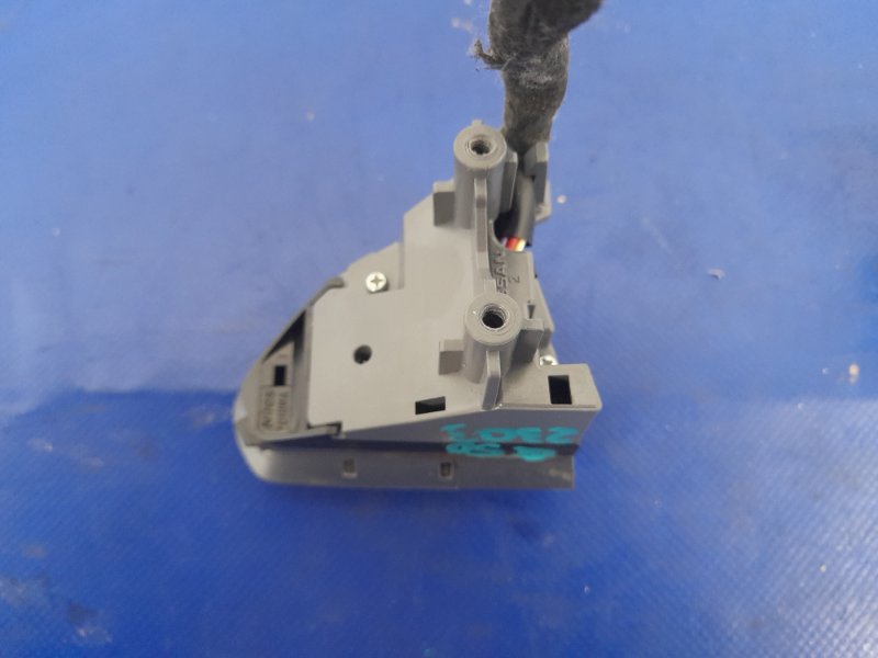 Кнопки на руль INFINITI Q50 15-20 Седан 3.0 VR30DDTT