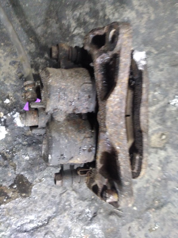 Суппорт тормозной передний левый FORESTER SG 02-07 2007 Внедорожник 2.5 EJ253