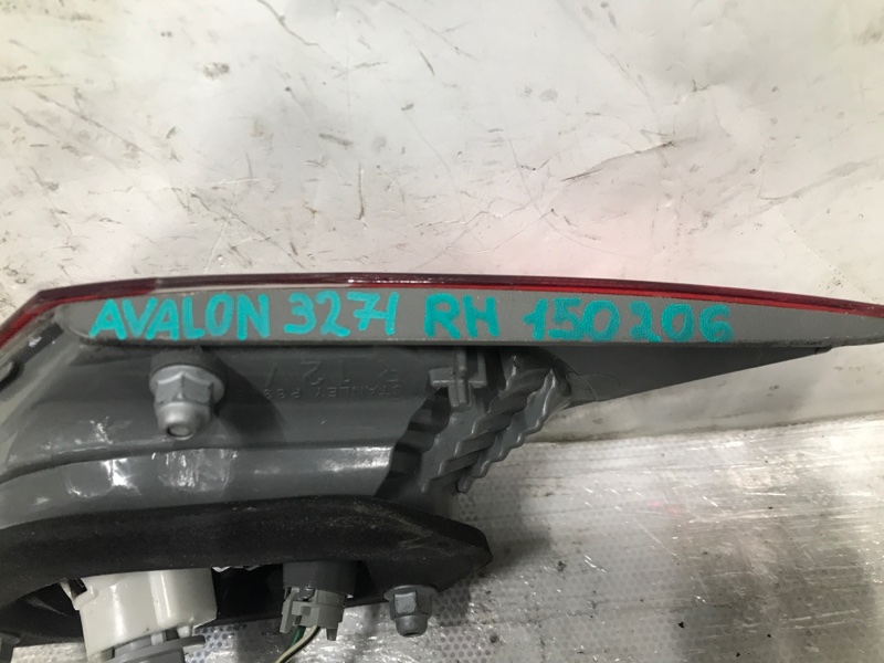 Фонарь внутренний задний правый AVALON 05-12 2007 GSX30 3.5 2GR-FE
