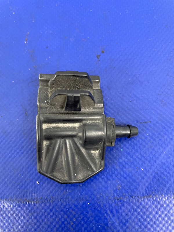 Форсунка омывателя стекла INFINITI M35/M45 04-10 Седан VQ35DE