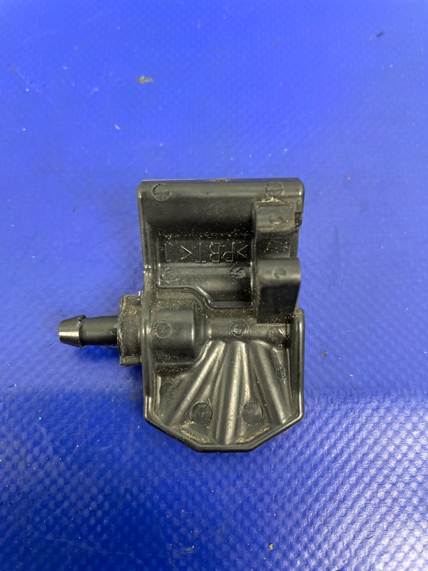 Форсунка омывателя стекла M35/M45 04-10 2006 Седан VQ35DE