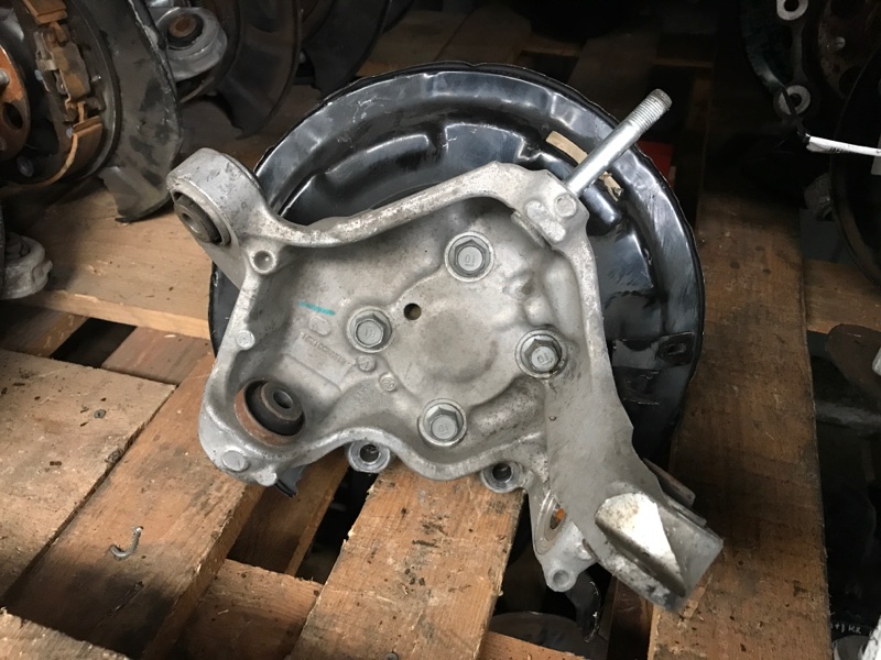 Цапфа задняя левая ACURA TLX 14-17 2015 Седан 2.4 52215-TZ3-A11 Б/У