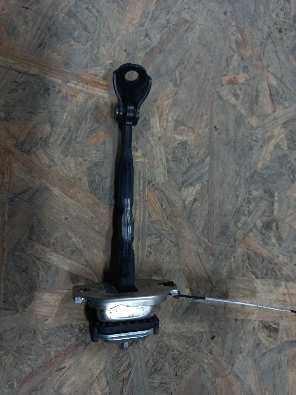 Ограничитель двери передний левый ACURA TLX 14-17 2017 Седан 2.4 72380-TZ3-A01 Б/У