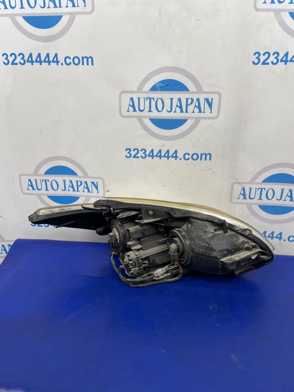 Фара передняя левая PRIUS - 30 09-17