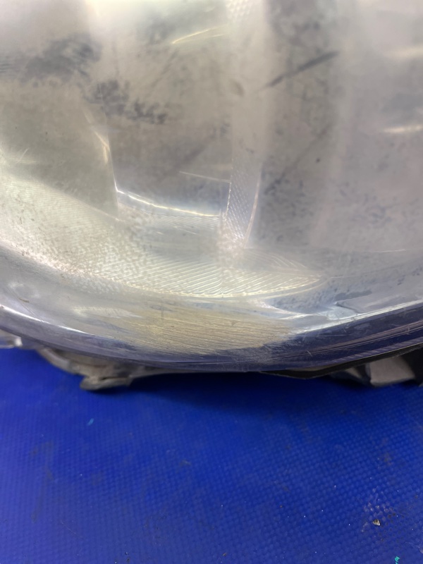 Фара передняя левая PRIUS - 30 09-17