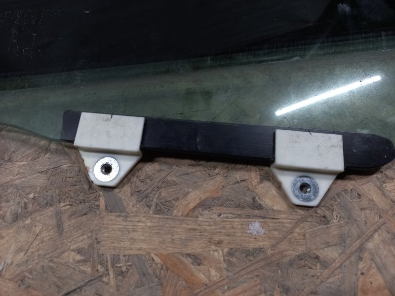 Стекло двери переднее левое TLX 14-17 2017 Седан 2.4