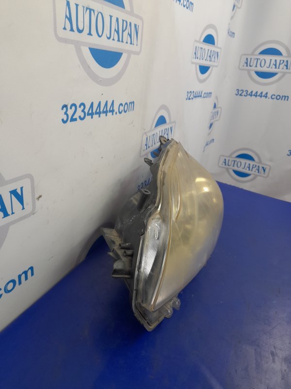 Фара передняя левая PRIUS - 30 09-17