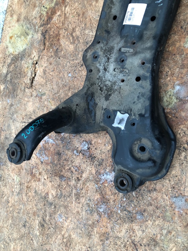 Балка передней подвески передняя MITSUBISHI GALANT 03-12 2.4