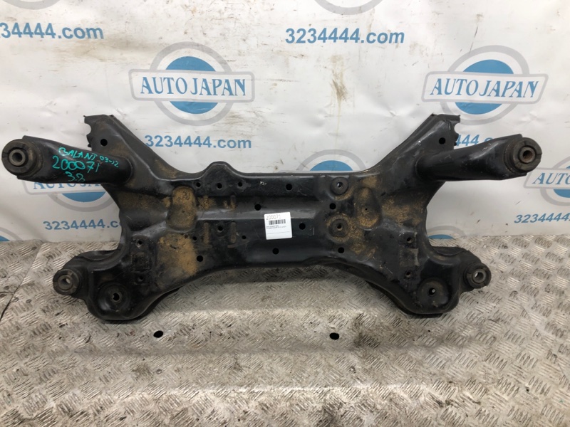 Балка передней подвески передняя MITSUBISHI GALANT 03-12 3.8  6G75 MN101952 Б/У