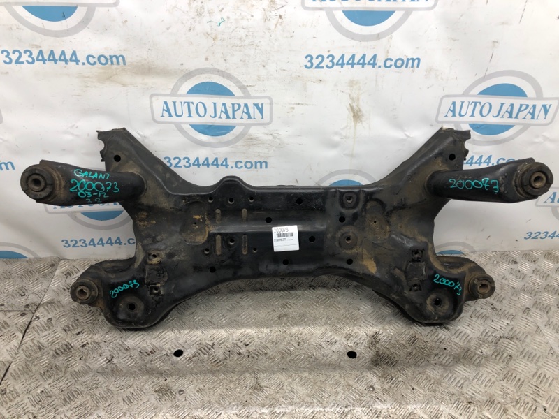 Балка передней подвески передняя MITSUBISHI GALANT 03-12 3.8  6G75 MN101952 Б/У