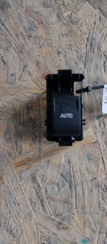 Кнопка стеклоподъемника SIENNA 11-16 2014 Внедорожник 3.5