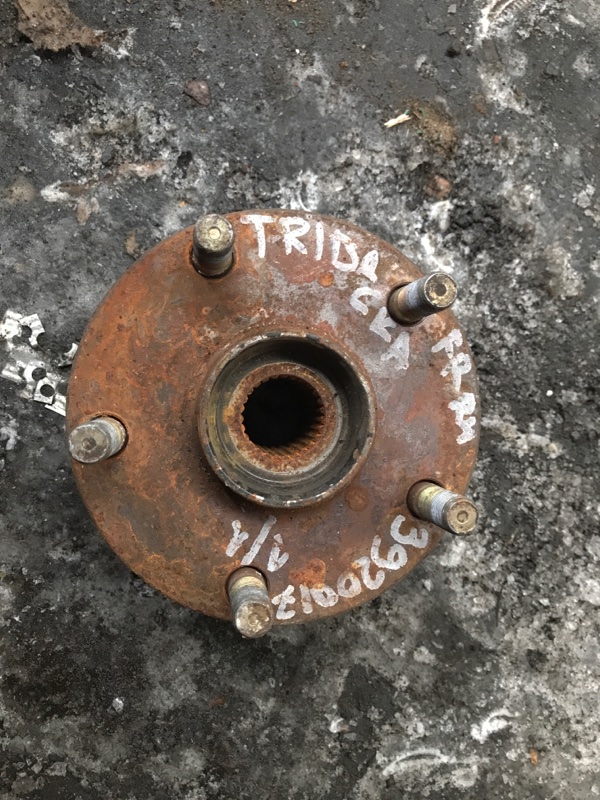 Ступица передняя правая TRIBECA B9 05-07 2006 Внедорожник 3.0