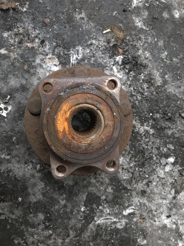 Ступица передняя правая SUBARU TRIBECA B9 05-07 2006 Внедорожник 3.0 Б/У