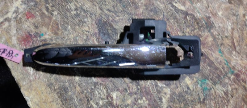 Запчасть ручка двери наружная передняя правая KIA SORENTO XM 09-14 2012 Внедорожник 2.4 82651-2P710 Б/У Ручка двери наружная передняя правая KIA SORENTO XM 09-14 2012 Внедорожник 2.4 82651-2P710 Б/У