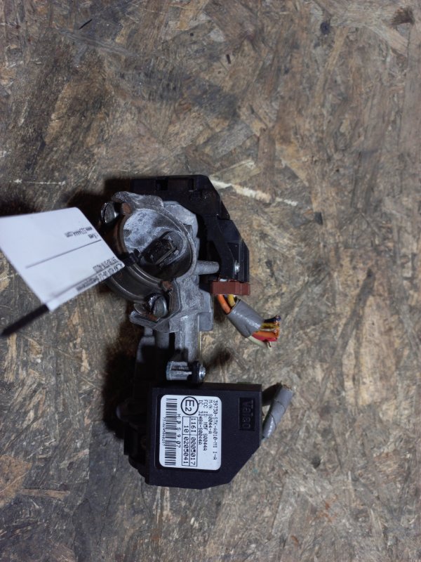 Запчасть замок зажигания ACURA RDX 06-12 Внедорожник 39730-STK-A01 Б/У Замок зажигания ACURA RDX 06-12 Внедорожник 39730-STK-A01 Б/У