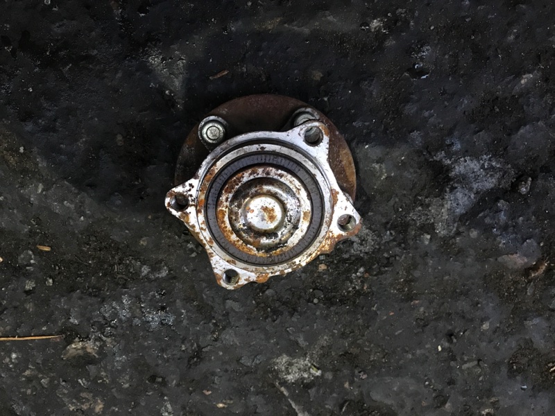 Ступица задняя OUTLANDER XL 05-13