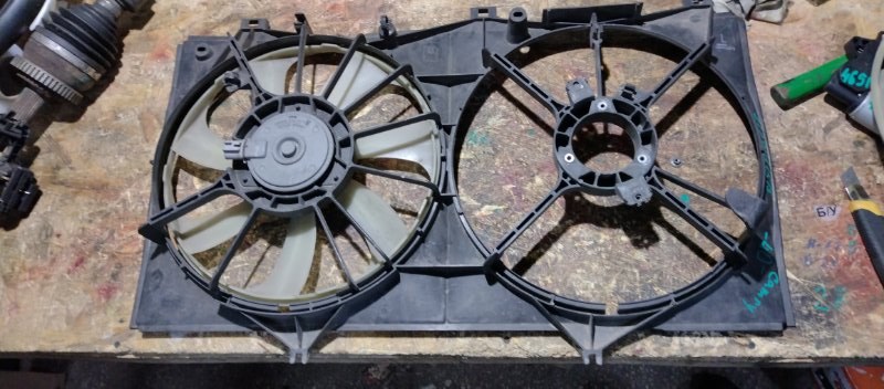 Диффузор вентилятора основного радиатора TOYOTA CAMRY 40 06-11 16711-0H020 Б/У