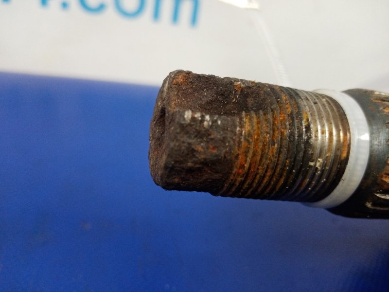 Привод передний левый AVENSIS 03-08 1.8 1ZZ-FE