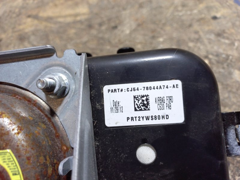 Подушка безопасности пассажира FORD ESCAPE 12-19 Подушка безопасности пассажира FORD ESCAPE 12-19