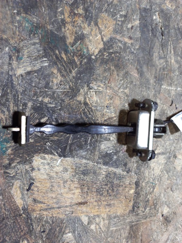 Ограничитель двери передний правый NISSAN ALTIMA L32 07-12 2010 Седан 2.5 80430-ZN51A Б/У