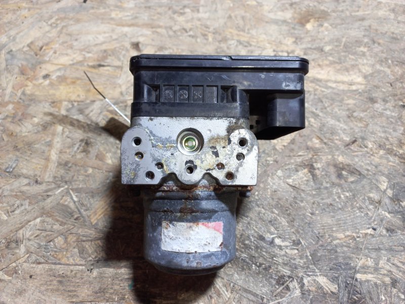 Блок ABS MDX (YD1) 00-06 2003 Внедорожник 3.5 J35A5