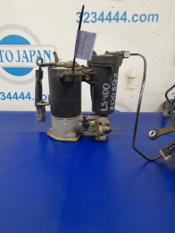 Запчасть компрессор пневмоподвески LEXUS LS400 94-00 1997-2000 1UZFE 48910-50030 Б/У Компрессор пневмоподвески LEXUS LS400 94-00 1997-2000 1UZFE 48910-50030 Б/У