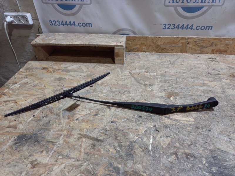 Поводок стеклоочистителя передний правый SUBARU FORESTER SG 02-07 2007 SG 2.5 EJ253 86532SA030 Б/У