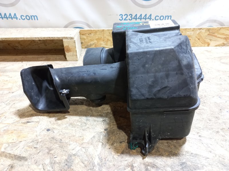 Резонатор воздушного фильтра ACURA MDX (YD1) 00-06 Внедорожник 3.5 J35A5 Резонатор воздушного фильтра ACURA MDX (YD1) 00-06 Внедорожник 3.5 J35A5