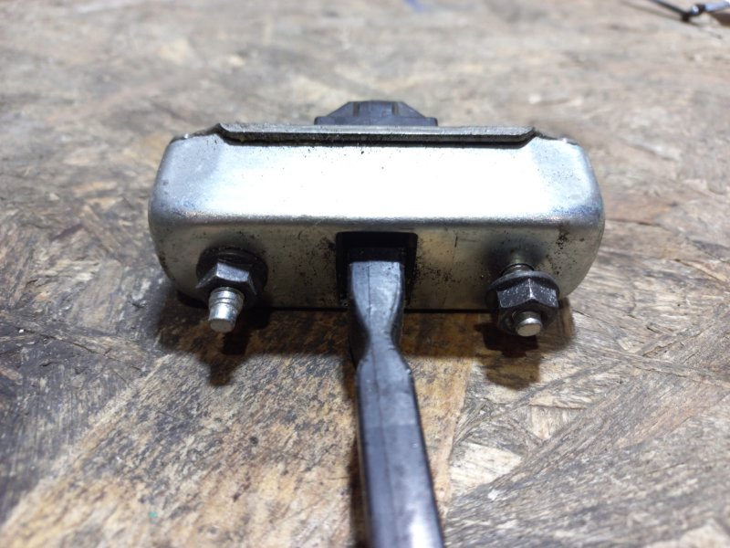 Ограничитель двери передний правый ES350 06-12 2009 Седан 3.5 Ограничитель двери передний правый ES350 06-12 2009 Седан 3.5