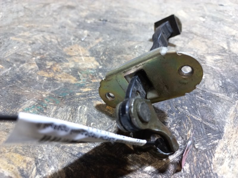 Ограничитель двери передний правый ALTIMA L32 07-12