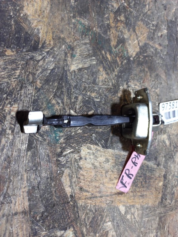 Ограничитель двери передний правый MITSUBISHI LANCER X 10 07-15 Б/У